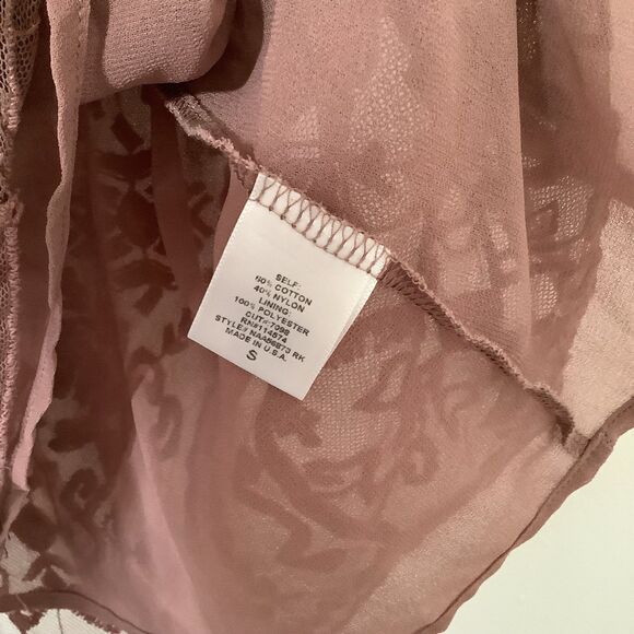 Ro & De Nordstrom Boho Hippie Pink Lace Mesh Embroidered Top Small - Picture 6 of 10